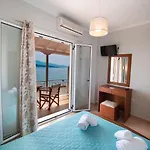 Irini Seaside Apartamento *
