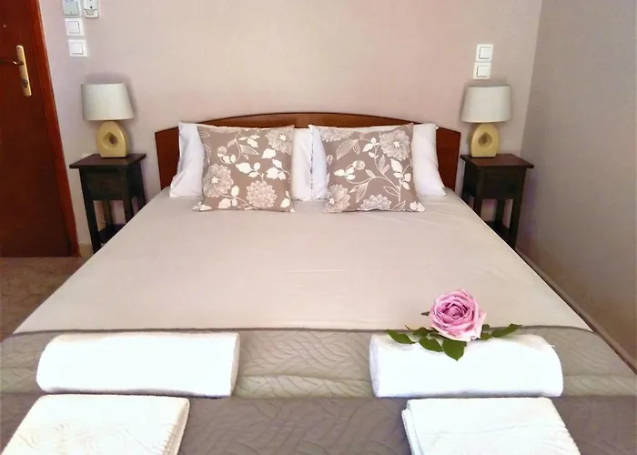 Irini Seaside Apartment *