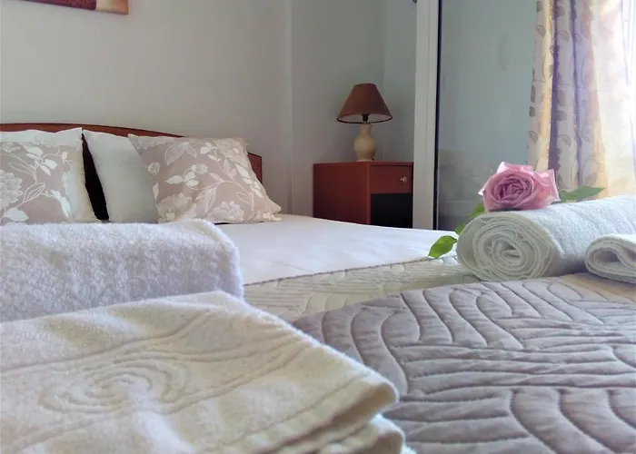 Irini Seaside * Nikiana