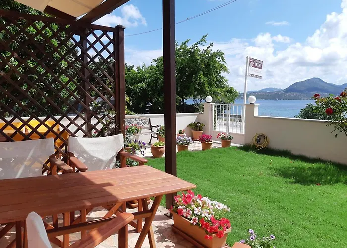 Διαμέρισμα Irini Seaside *