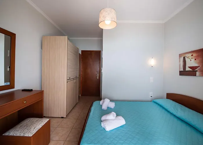 Irini Seaside Apartment *